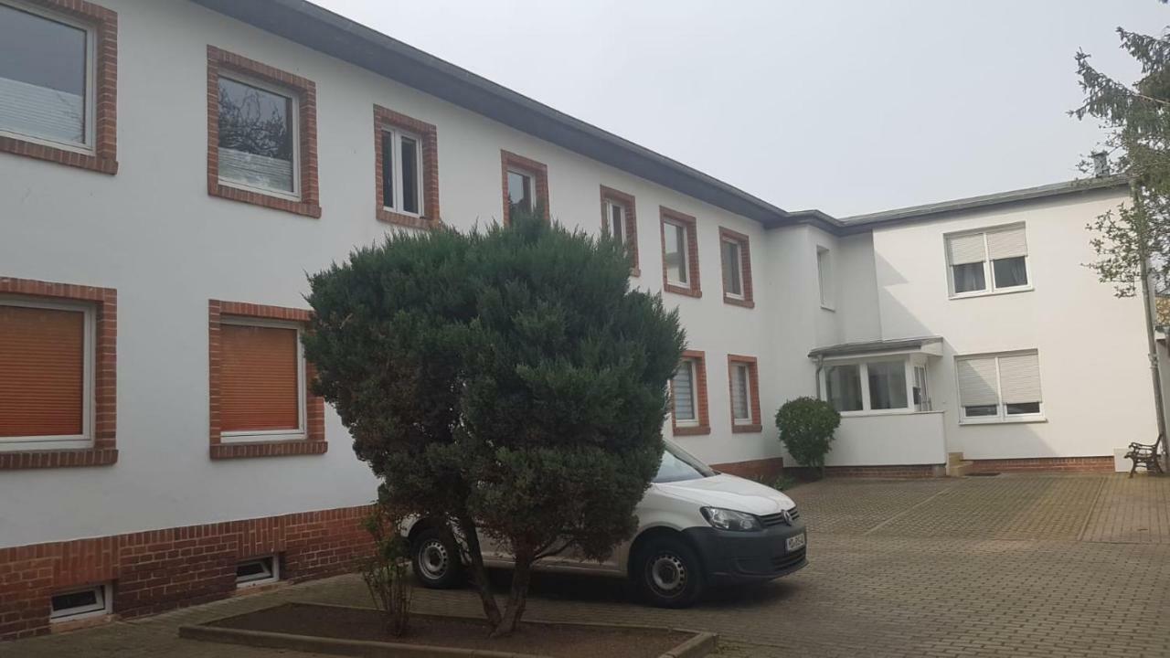Abc-Monteurzimmer Magdeburg Eksteriør billede
